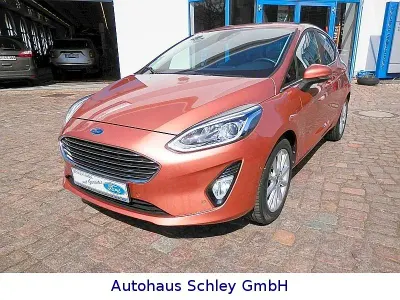 Usata Ford Fiesta Titanium 101 CV (74 kW) 2017 Marrone Utilitaria