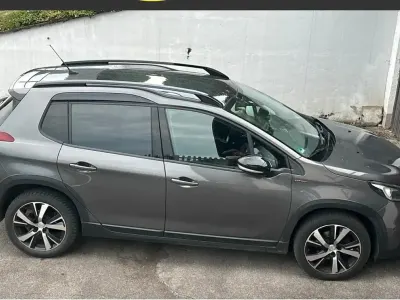 Gebraucht Peugeot 2008 131 PS (96 kW) 2019 Grau SUV