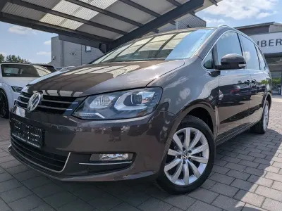 Gebraucht VW Sharan 184 PS (135 kW) 2018 Braun Van / Kleinbus