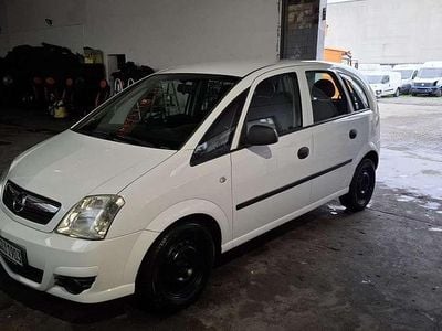 Gebraucht Opel Meriva Basis 90 PS (66 kW) 2009 Weiß Van / Kleinbus