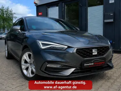 Neu Seat Leon FR 150 PS (110 kW) 2026 Fjordblau Limousine