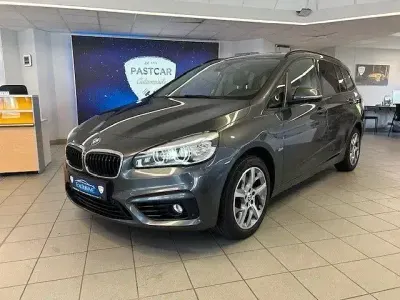 Używany Ford S-MAX Trend 192 KM (141 kW) 2017 Andere Minivan