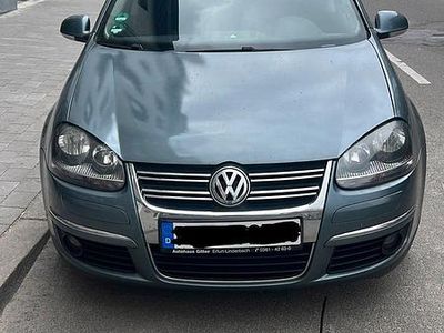 Brugt VW Jetta 116 HK (85 kW) 2006 Grå Sedan