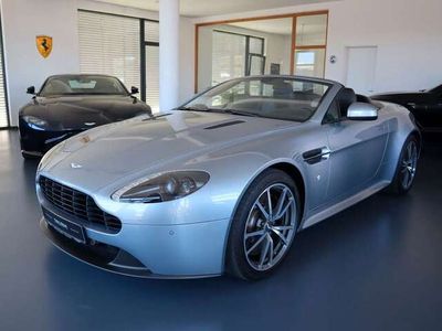 Aston Martin V8