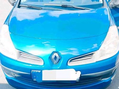 Second-hand Renault Clio II 75 CP (55 kW) 2009 Albastru Hatchback