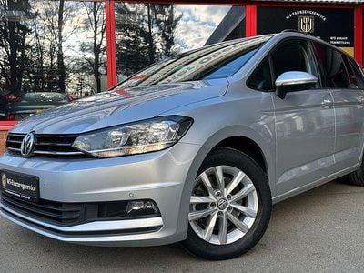 Gebraucht VW Touran Trendline 116 PS (85 kW) 2019 Silber Van / Kleinbus