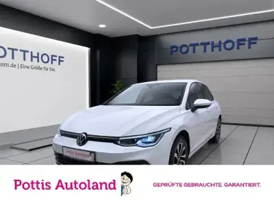 Gebraucht VW Golf VIII Active 150 PS (110 kW) 2023 Pure white Limousine
