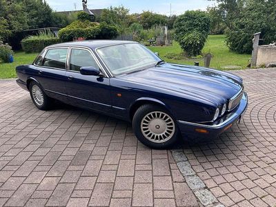 Gebraucht Jaguar XJ8 Sovereign 250 PS (183 kW) 1998 Blau Limousine