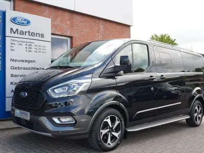 Gebraucht Ford Tourneo Active 185 PS (136 kW) 2021 Obsidianschwarz metallic Van / Kleinbus