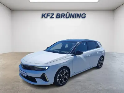 Gebraucht Opel Astra Ultimate 179 PS (131 kW) 2022 Arktis weiß / dach schwarz Kleinwagen
