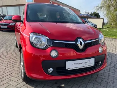 Używany Renault Twingo Luxe 90 KM (66 kW) 2015 Czerwony Hatchback