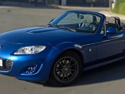Gebraucht Mazda MX5 20th Anniversary 126 PS (92 kW) 2010 Blau Cabrio
