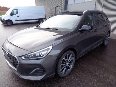 Gebraucht Hyundai i30 YES! 116 PS (85 kW) 2019 Rot Kombi