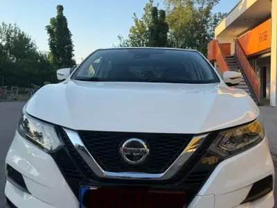 Gebraucht Nissan Qashqai Visia 140 PS (102 kW) 2019 Weiß SUV
