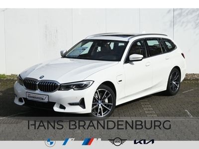 gebraucht BMW 330e eA Touring xDrive AHK ACC Laser LiveProf Pano RFK