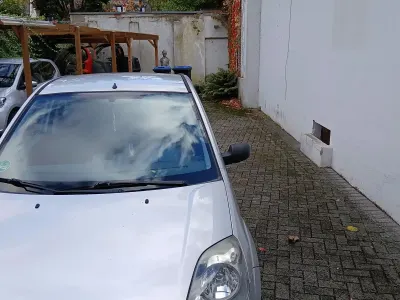 Gebraucht Ford Fiesta 60 PS (44 kW) 2006 Silber Kleinwagen
