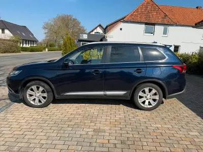 Brugt Mitsubishi Outlander 2016 Blå SUV