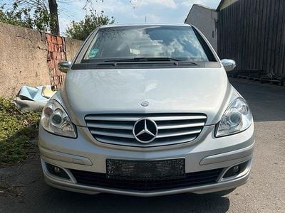Usata Mercedes B170 117 CV (86 kW) 2005 Argento Monovolume