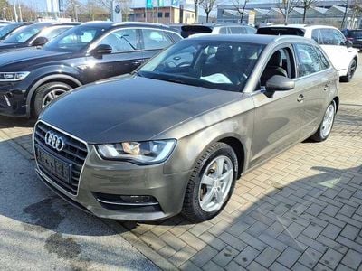 Gebraucht Audi A3 Ambiente 184 PS (135 kW) 2015 Grau Limousine