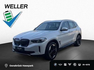 Gebraucht BMW iX3 Comfort Edition 210 kW (286 PS) 2022 Mineralweiß (weiß) SUV