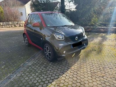 Schwarz Gebraucht 2016 Smart ForTwo Cabrio Cabrio | 15.700 € (Etwas zu teuer)