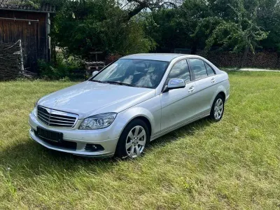 Gebraucht Mercedes C220 Classic 170 PS (125 kW) 2008 Silber Limousine