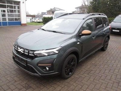 Gebraucht Dacia Jogger Extreme 110 PS (80 kW) 2024 Oxidgrün Van / Kleinbus