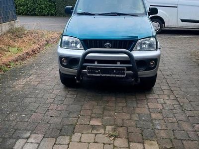 Grün Gebraucht 2003 Daihatsu Terios SUV | 1.300 €