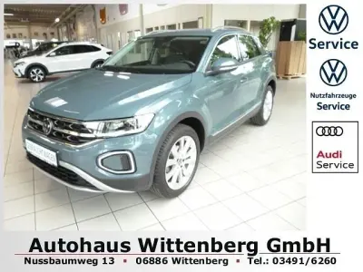 Gebraucht VW T-Roc Style 150 PS (110 kW) 2022 Blau SUV