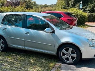 Gebraucht VW Golf V 105 PS (77 kW) 2007 Silber Kleinwagen