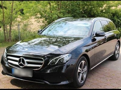 Gebraucht Mercedes E220 Avantgarde 194 PS (142 kW) 2017 Schwarz Kombi