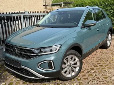 Gebraucht VW T-Roc Style 150 PS (110 kW) 2022 Blau SUV