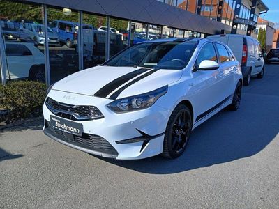 Gebraucht Kia Ceed Vision 159 PS (116 kW) 2022 Weiß Kleinwagen