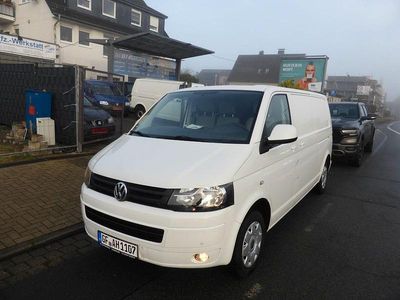 Weiß Gebraucht 2010 VW Transporter Van | 14.490 € (Etwas zu teuer)