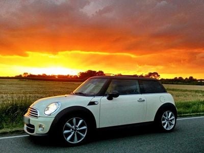 Gebraucht Mini Cooper D 111 PS (81 kW) 2014 Beige Kleinwagen