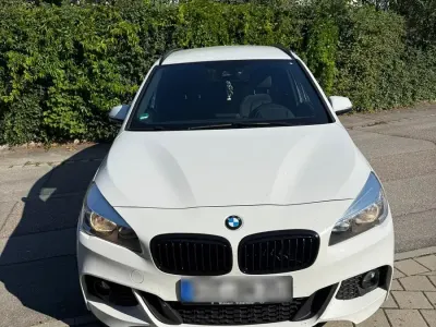Gebraucht BMW 220 Gran Tourer M Sport 190 PS (139 kW) 2016 Weiß Van / Kleinbus
