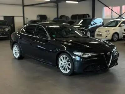 Usata Alfa Romeo Giulia Super 190 CV (139 kW) 2019 Nero Berlina