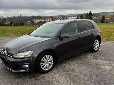 Gebraucht VW Golf VII LOUNGE 125 PS (91 kW) 2015 Grau Limousine