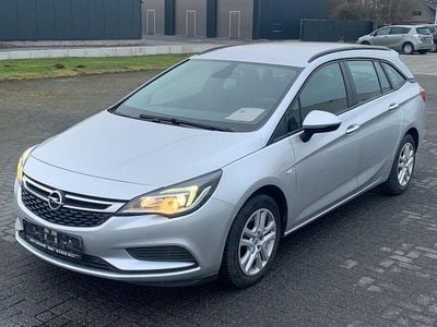Gebraucht Opel Astra Edition 136 PS (100 kW) 2018 Silber Kombi