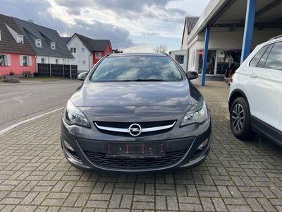 gebraucht Opel Astra Sports Tourer Edition 8 Fach bereift