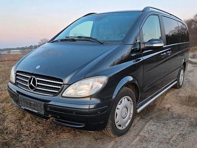 Schwarz Gebraucht 2007 Mercedes Viano Van / Kleinbus | 4.950 €