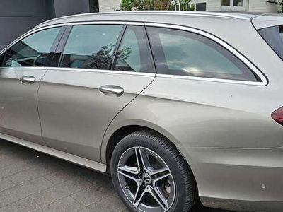 gebraucht Mercedes E300 Avantgarde ( AMG) 4matic T-Modell 9g-Tronic