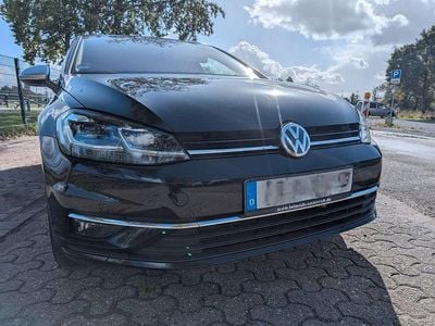 Gebraucht VW Golf VII Join 150 PS (110 kW) 2018 Schwarz Kombi