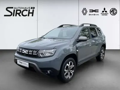 Gebraucht Dacia Duster Journey 131 PS (96 kW) 2022 Grau SUV