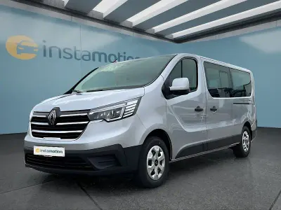 Nouă Renault Trafic 150 CP (110 kW) 2025 Gri Monovolum