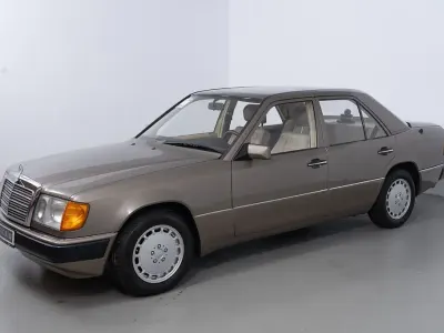 Gebraucht Mercedes E260 160 PS (117 kW) 1990 Beige Limousine