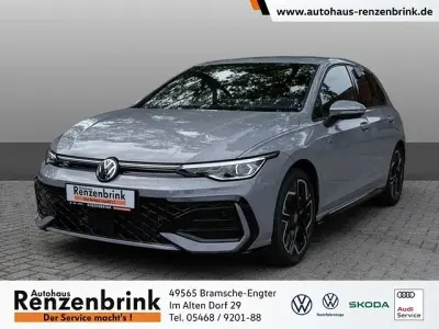 Gebraucht VW Golf VIII Comfortline 150 PS (110 kW) 2026 Grau Limousine