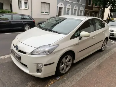 Gebraucht Toyota Prius Life 99 PS (72 kW) 2009 Weiß Kleinwagen