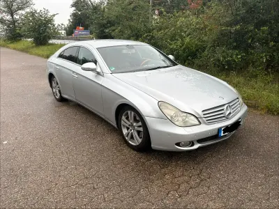 Gebraucht Mercedes CLS320 224 PS (164 kW) 2007 Silber Coupé