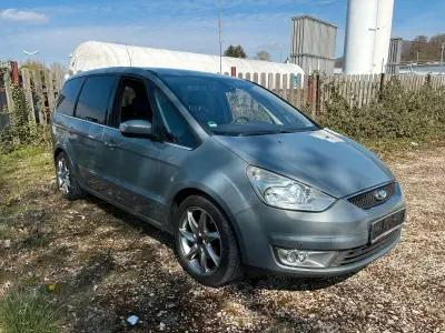 Gebraucht Ford Galaxy Ghia 175 PS (128 kW) 2009 Grau Van / Kleinbus